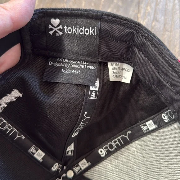 tokidoki Palette Women’s SnapBack - Picture 2 of 6